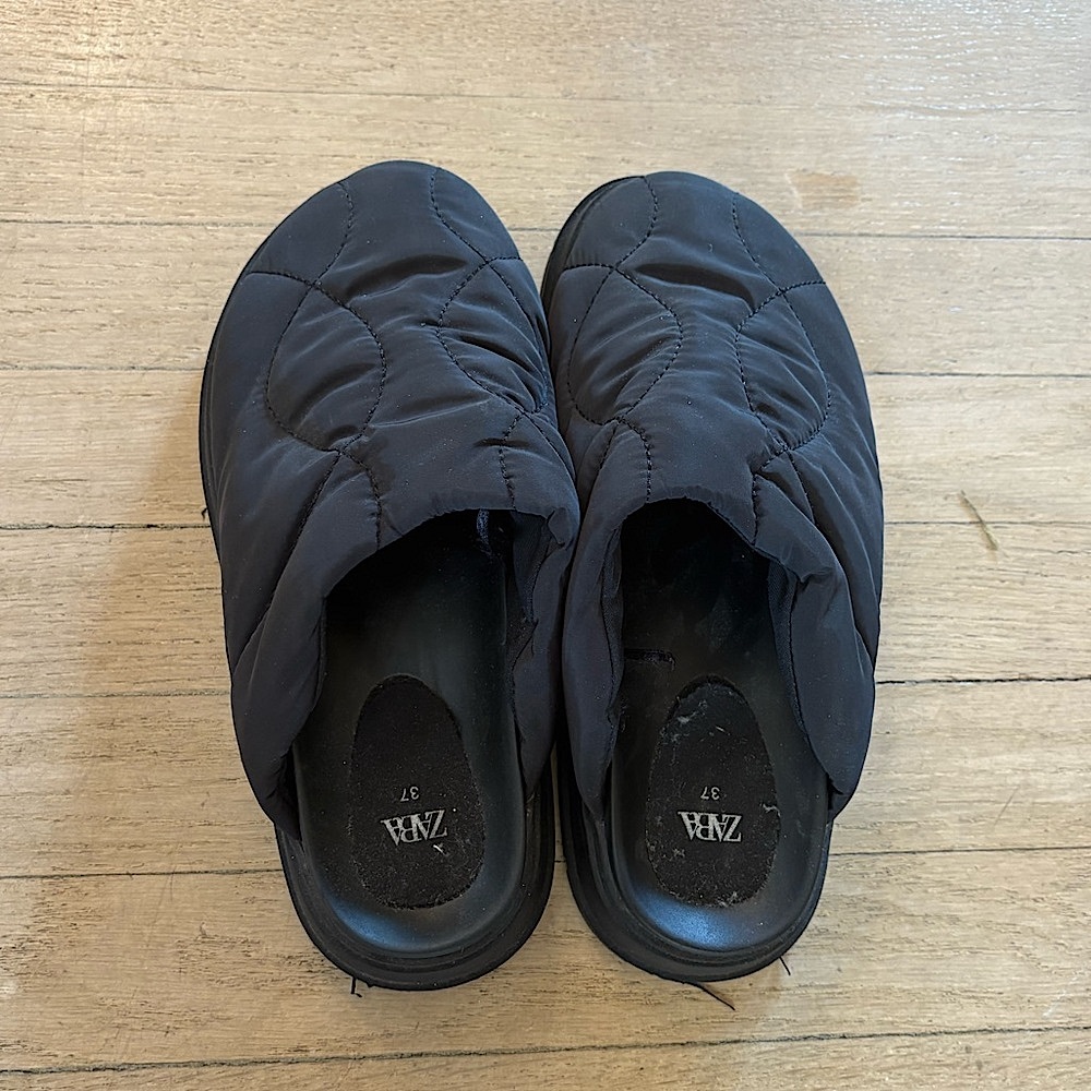 Zara Black Quilted Mules - Picture 3 of 4
